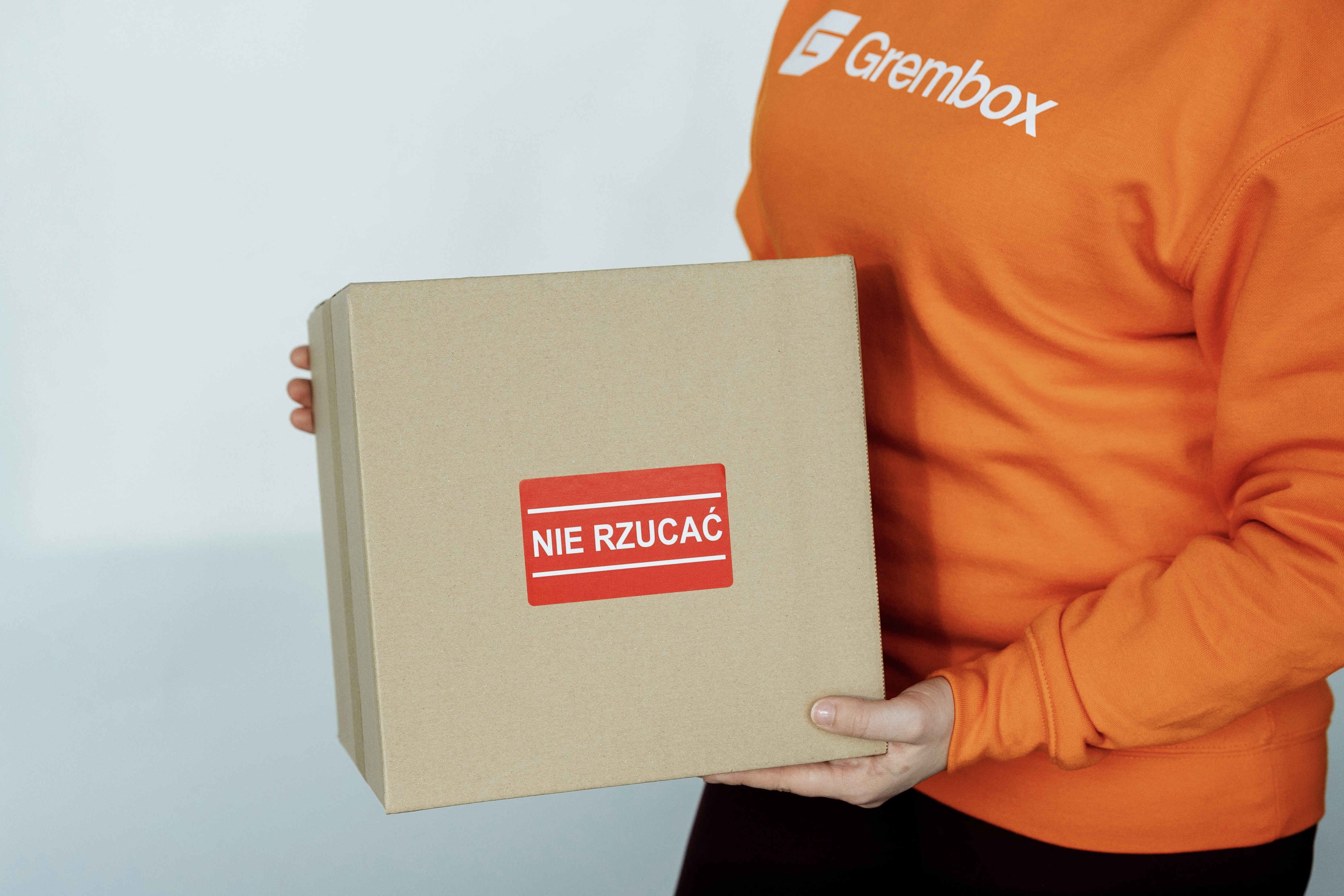  etykieta-ostrzegawcza-nie-rzucac