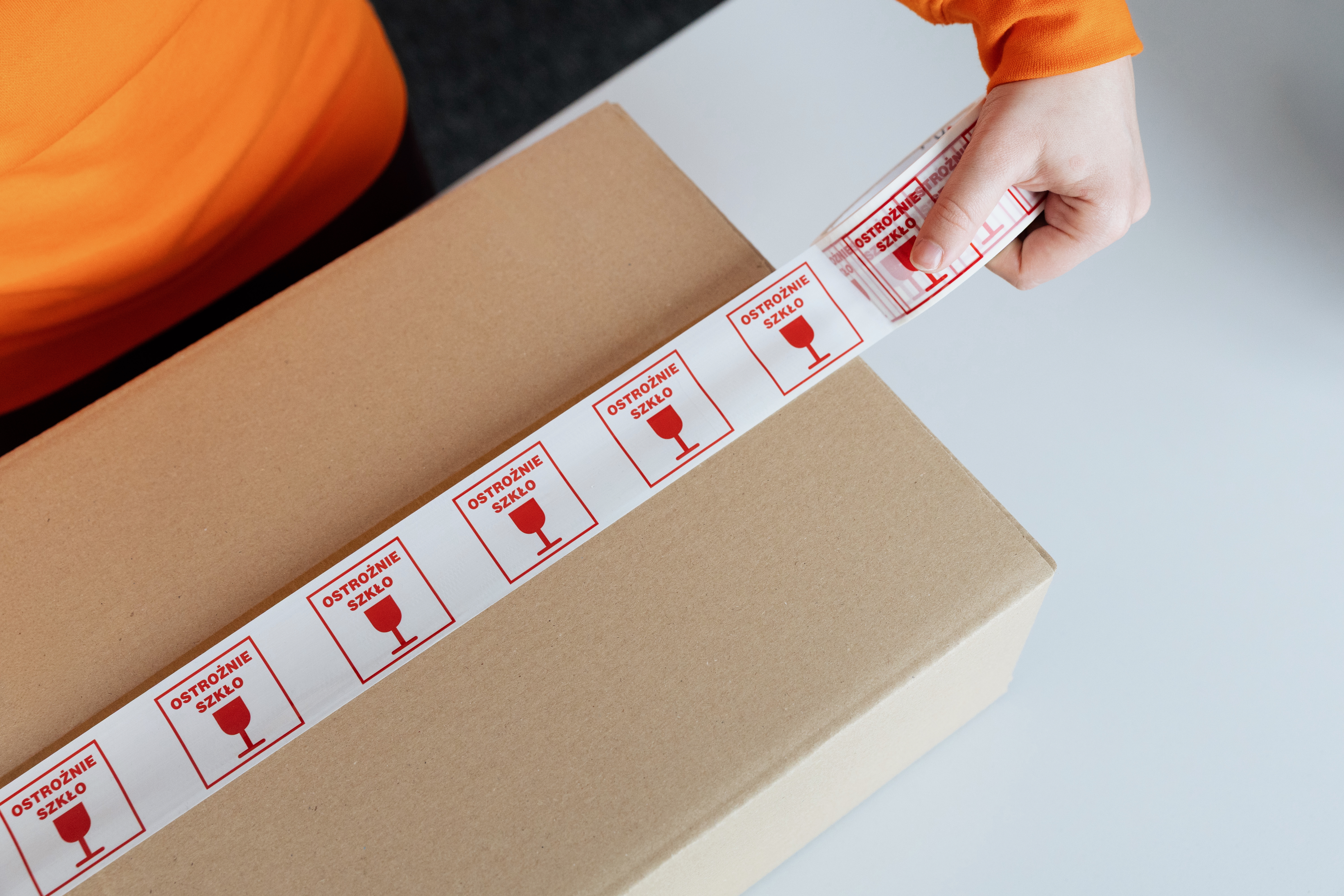  etykieta-ostrzegawcza-ostroznie-szklo