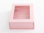 Różowe pudełko magnetyczne z okienkiem 203x152x55 mm 1 szt.