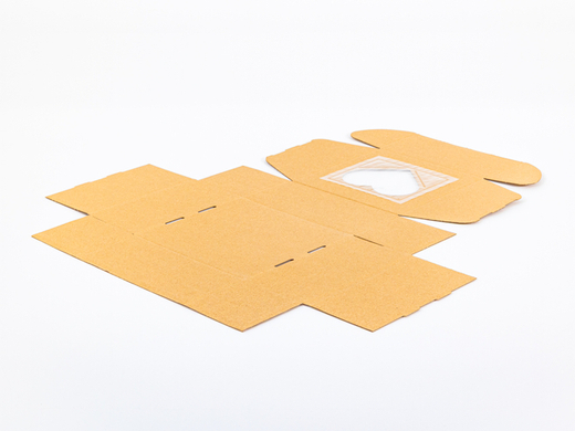 Pudełko prezentowe z okienkiem w kształcie serca brązowe 200x200x100mm wew. 3W E 410g/m2 1 szt.