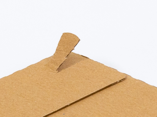 Karton fasonowy z paskiem klejowym i tasiemką zrywającą 200x150x20mm 3W E 310g/m2 Szary Poczta Polska List S Zestaw palet 18000 szt.