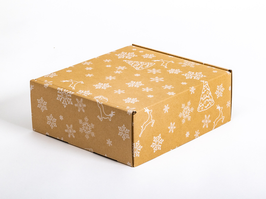 Karton fasonowy świąteczny szary w białe śnieżynki i renifery 305x270x110mm 3W B 460g/m2 FSC Mix Paleta 1240 szt.