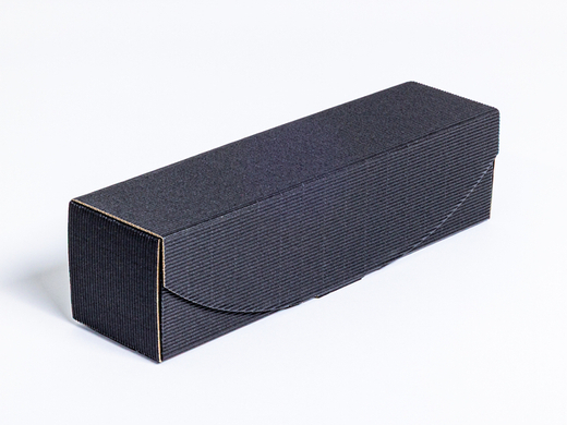 Czarny karton ozdobny na 1 butelkę wina 318x85x87mm 4W FE 450g/m² Paleta 1200 szt.
