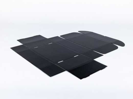 Czarny karton fasonowy 350x270x130mm wew. 3W B 410g/m2 Paleta 680 szt.