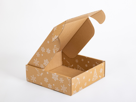 Karton fasonowy świąteczny szary w białe śnieżynki i renifery 320x320x100mm 3W B 460g/m2 Paczka 90 szt.