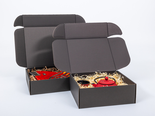 Czarny karton fasonowy 320x320x100mm 3W B 420g/m2 Paleta 620 szt.