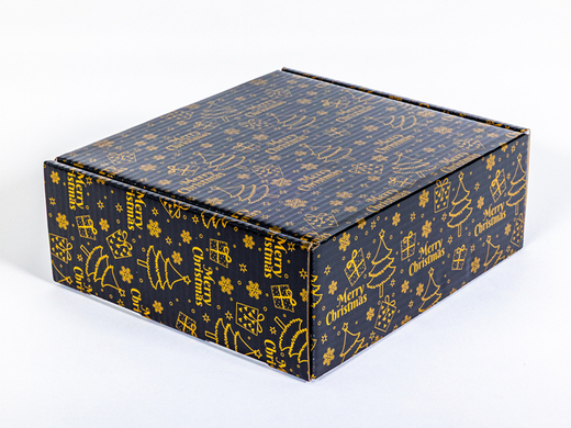 Czarny karton świąteczny fasonowy złoty nadruk Merry Christmas 305x270x110mm 3W B 490g/m2 Paczka 90 szt.