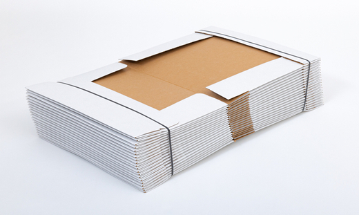 Karton fasonowy z paskiem klejowym i tasiemką zrywającą 400x300x80mm 3W E 350g/m2 Biały Zestaw palet 2520 szt.