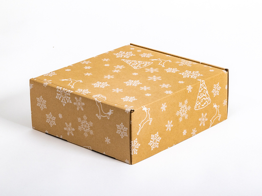 Karton fasonowy świąteczny szary w białe śnieżynki i renifery 305x270x110mm 3W B 460g/m2 Paleta 682 szt.