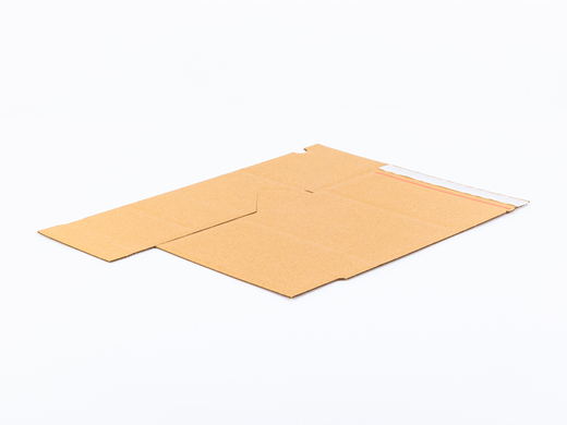 Karton Multimail z paskiem klejowym i tasiemką zrywającą 215x155x50mm 3W B 380g/m2 Szary Zestaw palet 7500 szt.