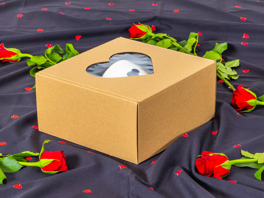 Pudełko prezentowe z okienkiem w kształcie serca brązowe 200x200x100mm wew. 3W E 410g/m2 1 szt.