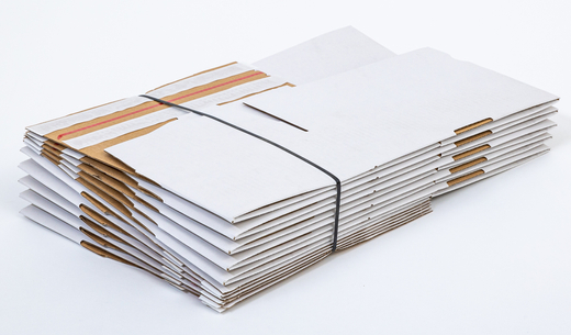 Karton fasonowy z paskiem klejowym i tasiemką zrywającą 300x200x100mm 3W B 360g/m2 Biały Paleta 1840 szt.