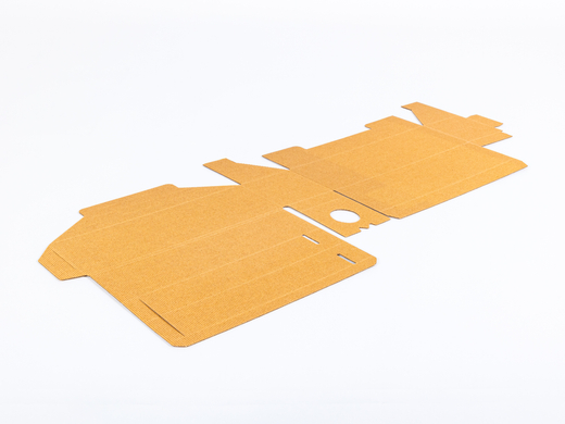 Brązowy karton ozdobny na 1 butelkę wina 322x107x110 mm 4W FE 450g/m² Paleta 1500 szt.
